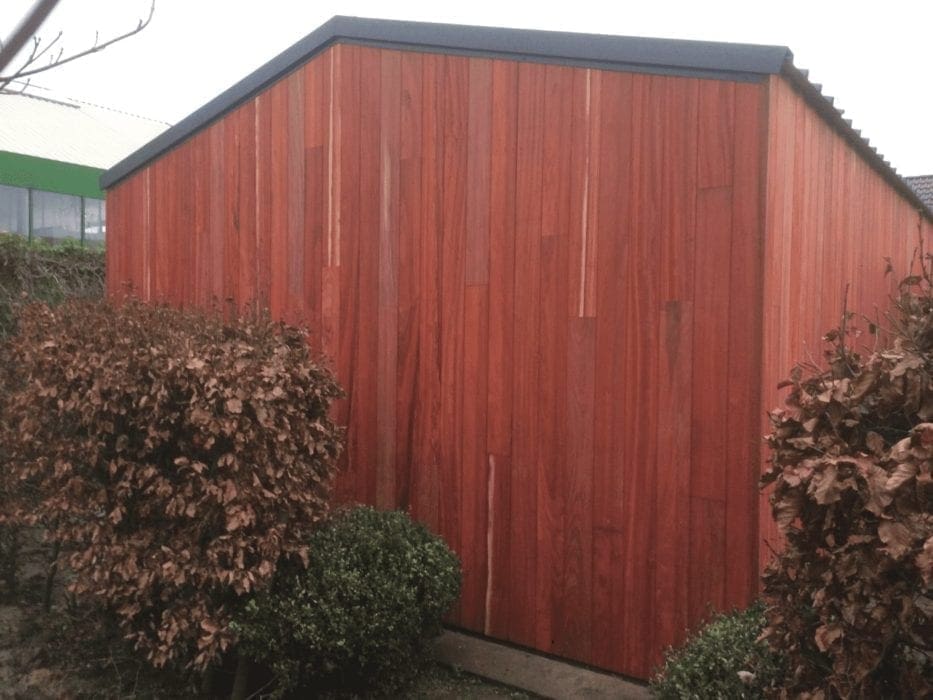 Padoek pergola langs achterkant woning
