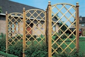 GEBOGEN KLIMPLANTENSCHERM