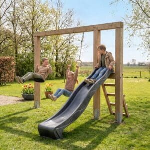 EXIT Linea Massiv 140 houten schommel met glijbaan en turnringen
