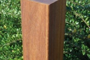 Okan paal 9 x 9 ongepunt - overstock 2 x 2,7m